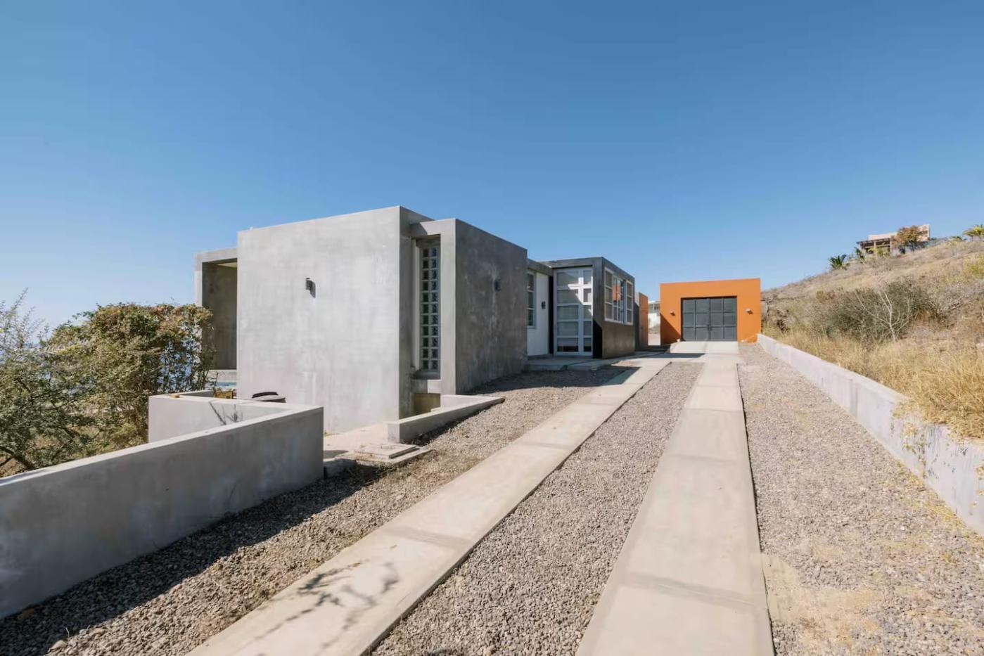 Casa De Ventanas 22